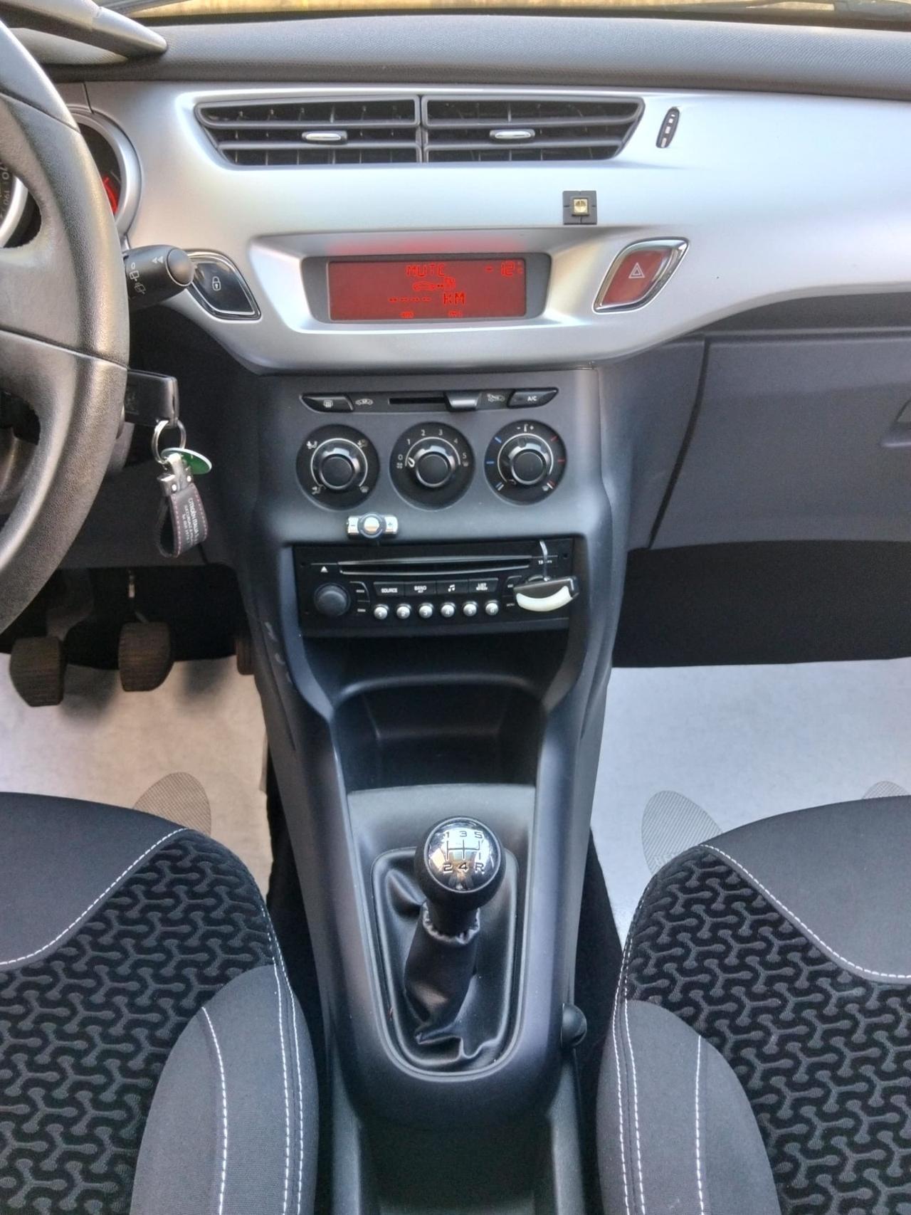 Citroen C3 1.4 Exclusive*Cerchi*Pdc*Aux*Cruise*Euro5