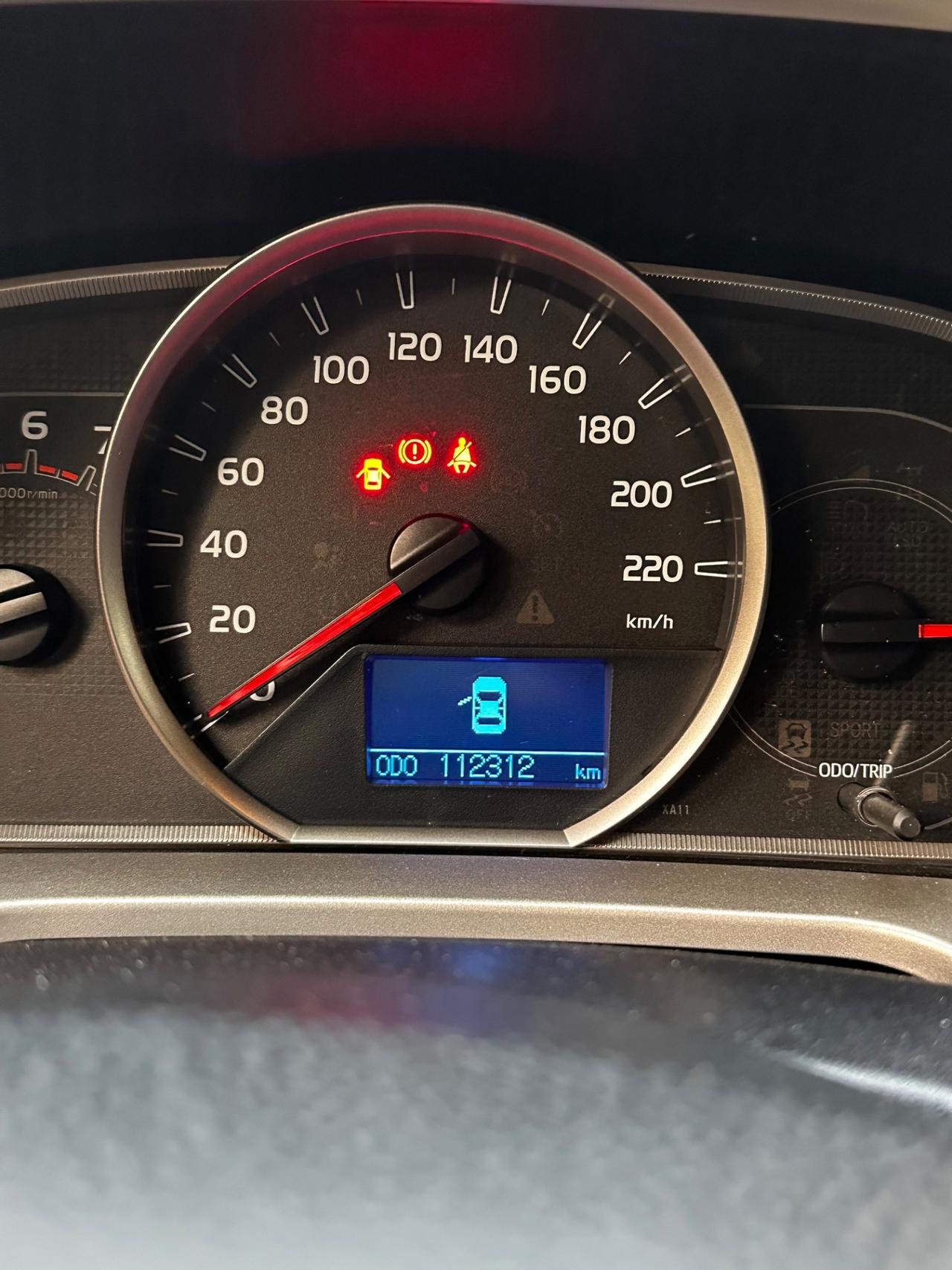 Toyota RAV 4 RAV4 2.0 D-4D 2WD Style White Ed.