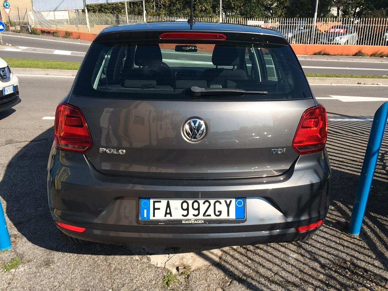 2015 Volkswagen Polo 1.4 TDI 5p. Comfortline tagliandata con garanzia 12 mesi cambio e motore !