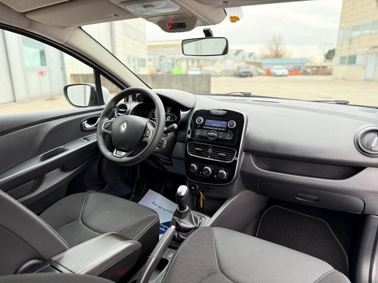 Renault Clio 1.2 75 CV 5 porte Duel