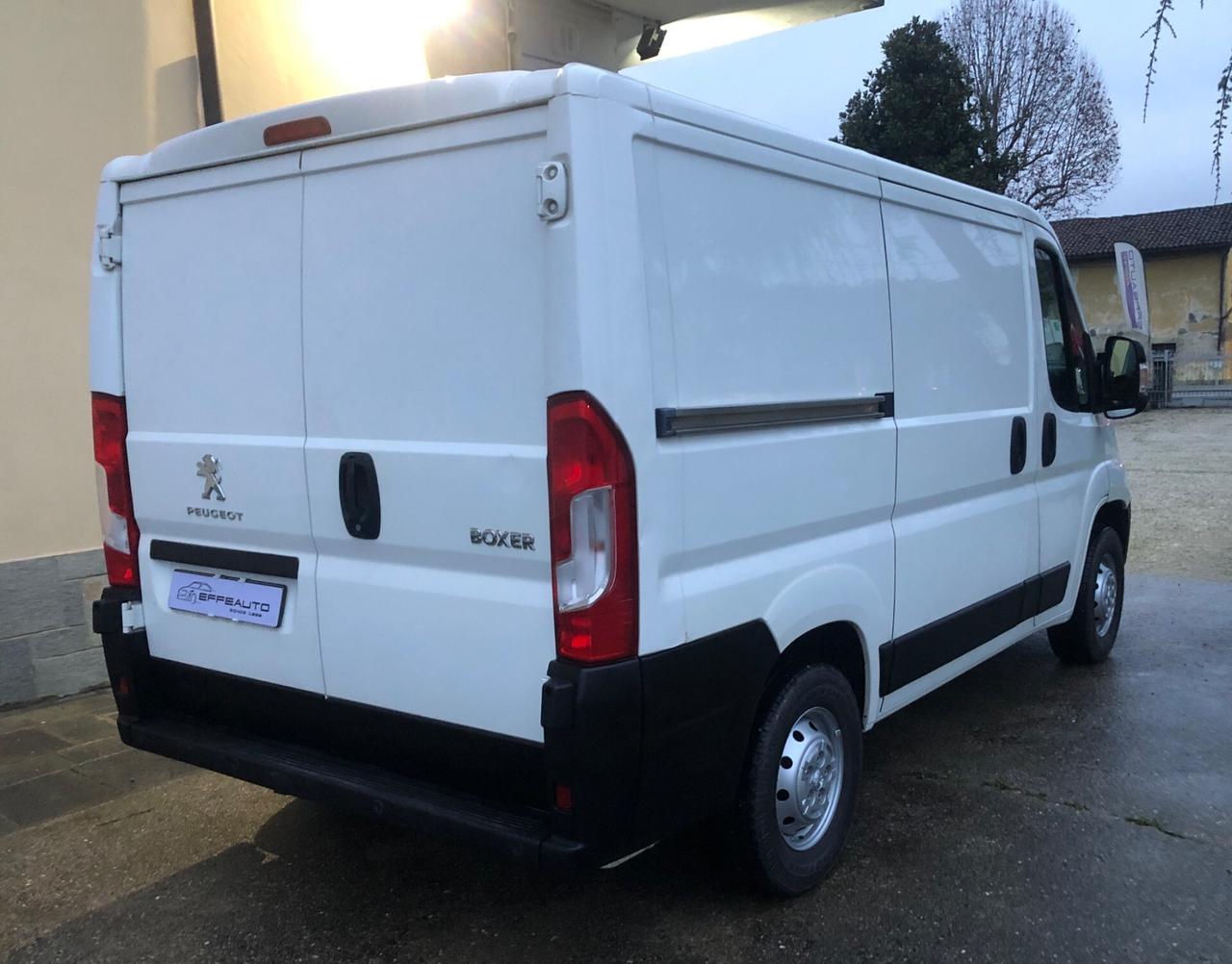 Peugeot Boxer 330 2.0 BlueHDi 130CV L1 H1 Furgone