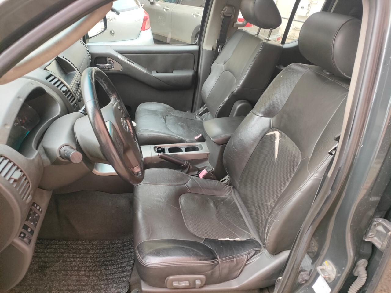 Nissan Navara 2.5 dCi PREZZO INTRATTABILE