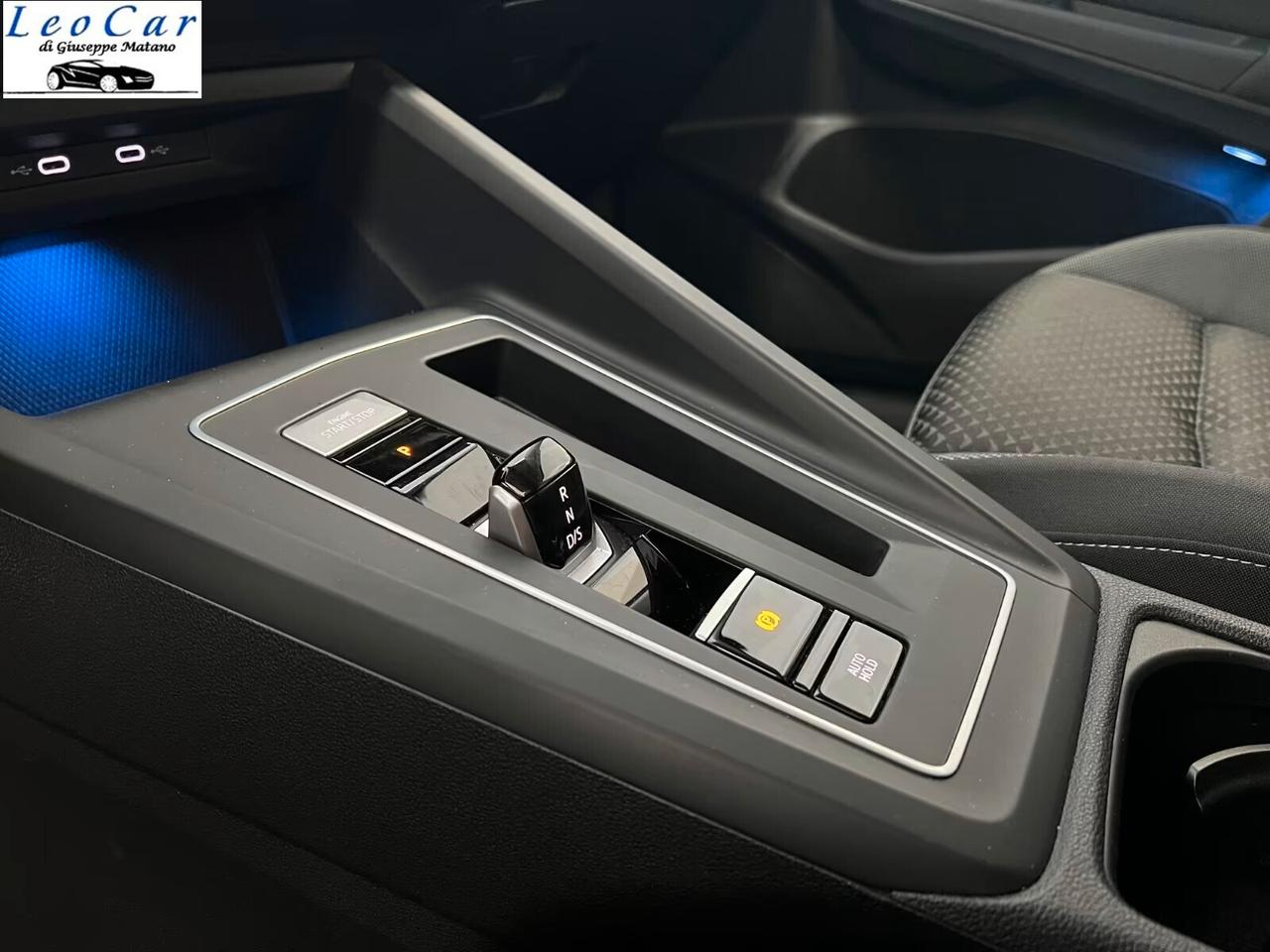 Volkswagen Golf VIII 1.5 TGI DSG Active