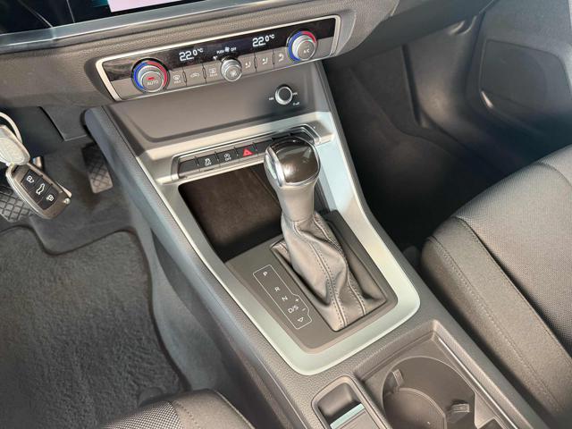 AUDI Q3 35 TDI S tronic Business