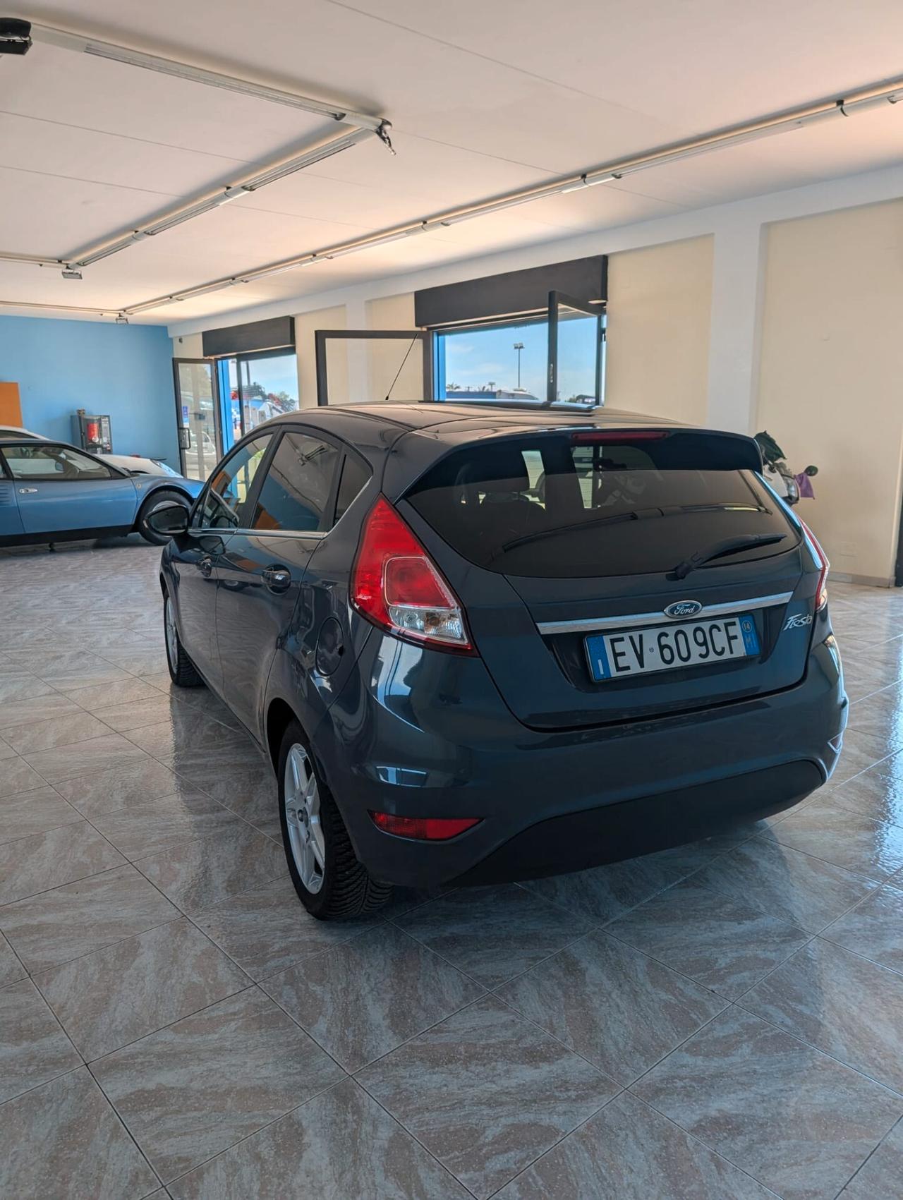 Ford Fiesta 1.5 TDCi 75CV 5 porte Titanium