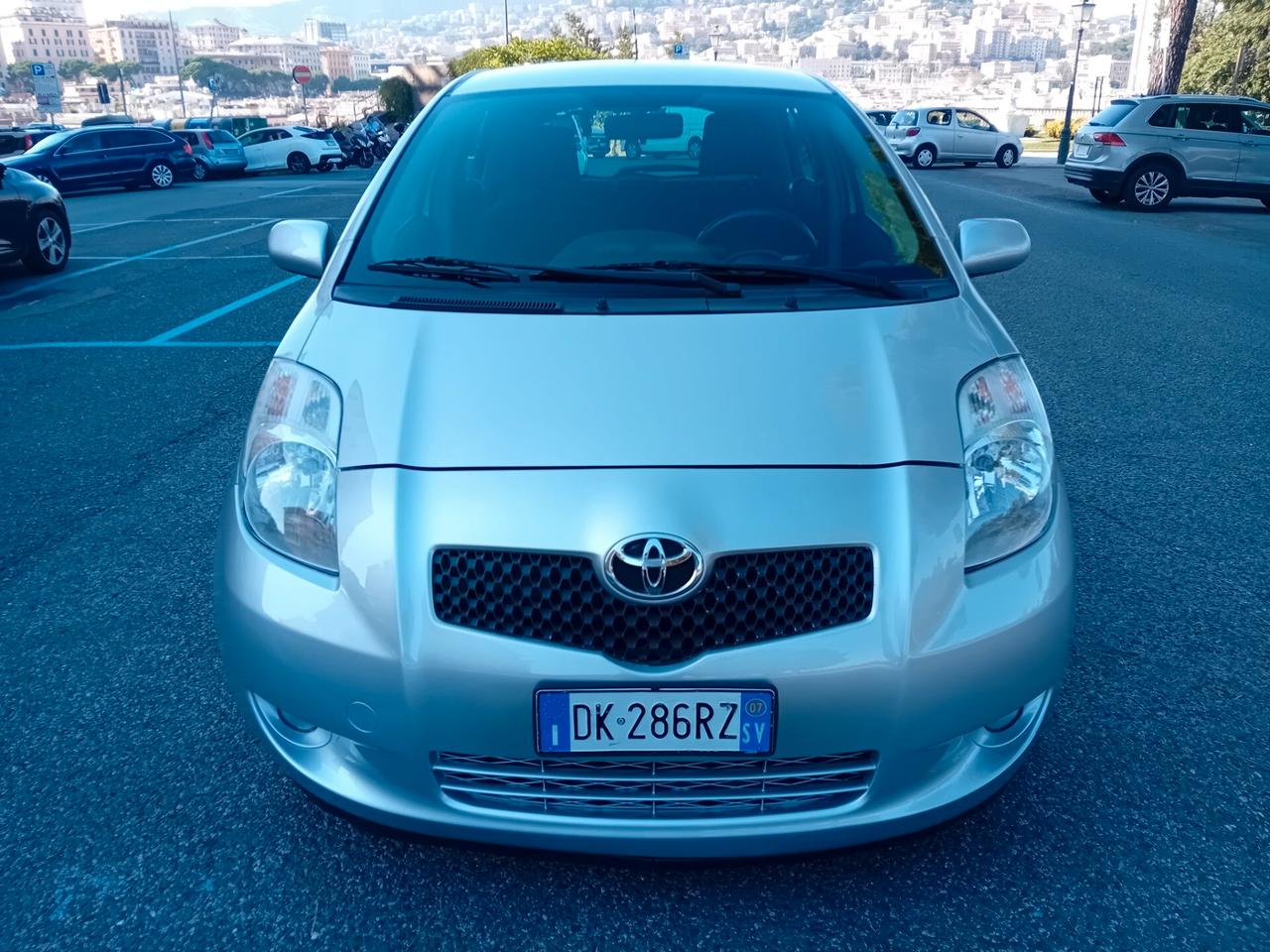 Toyota Yaris 1.3 5 porte