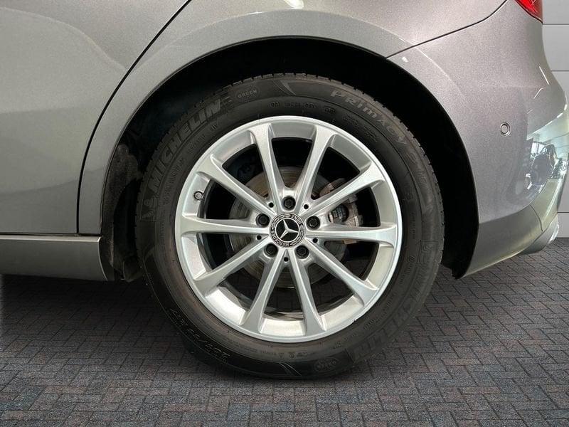 Mercedes-Benz Classe A Berlina 180 Automatic Business 136 cv