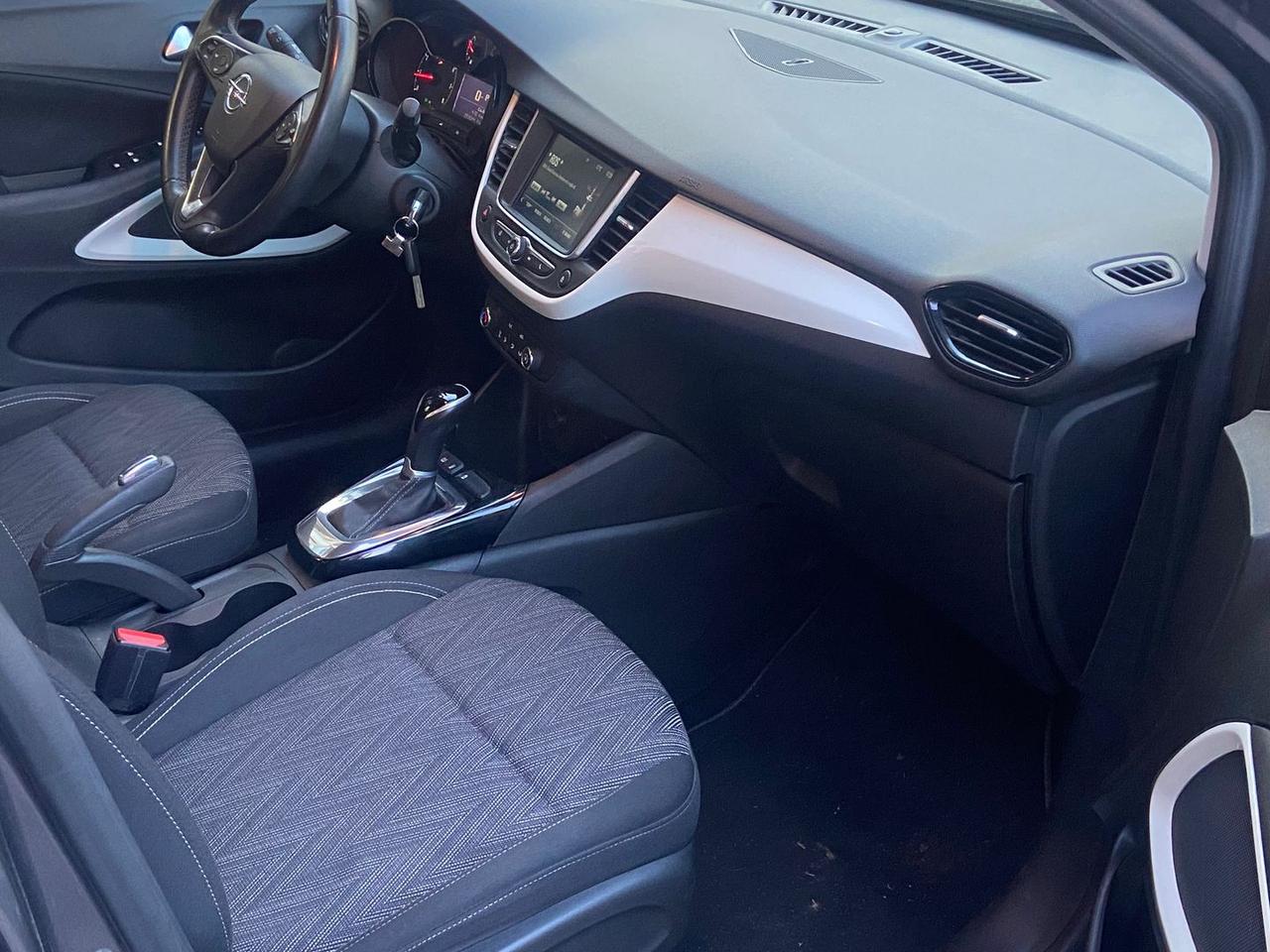 Opel Crossland X Innovation 1.2 #9187