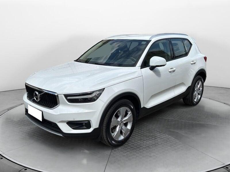 Volvo XC40 D3 AWD Geartronic Momentum