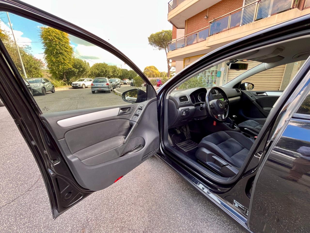 Volkswagen Golf 1.6 TDI DPF 3p. Highline
