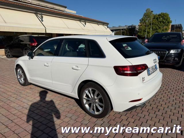 AUDI A3 1.6 TDI 116 CV Sport
