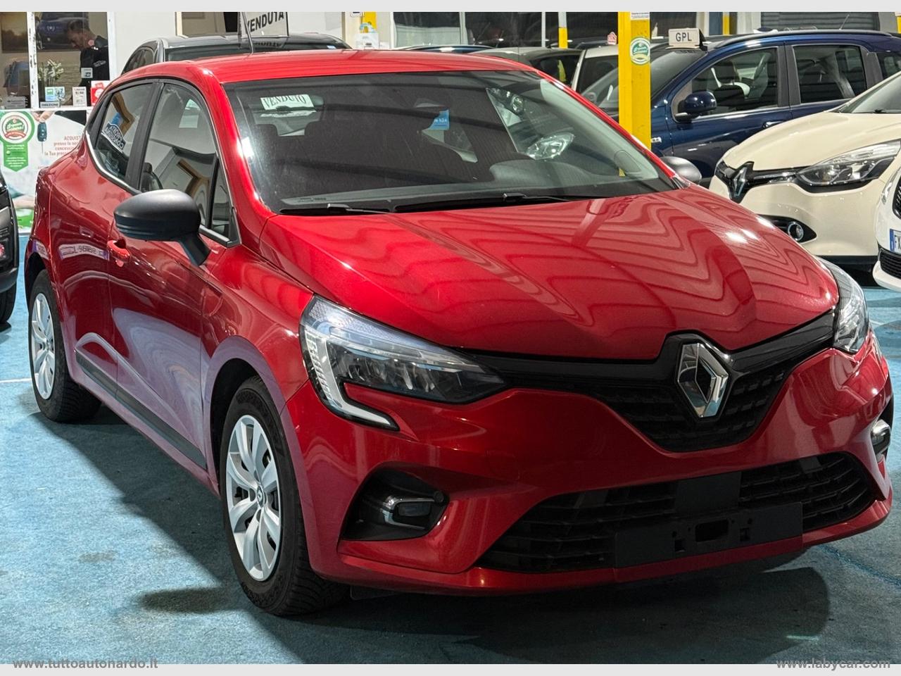 RENAULT Clio dCi 8V 90CV 5p. Moschino Life