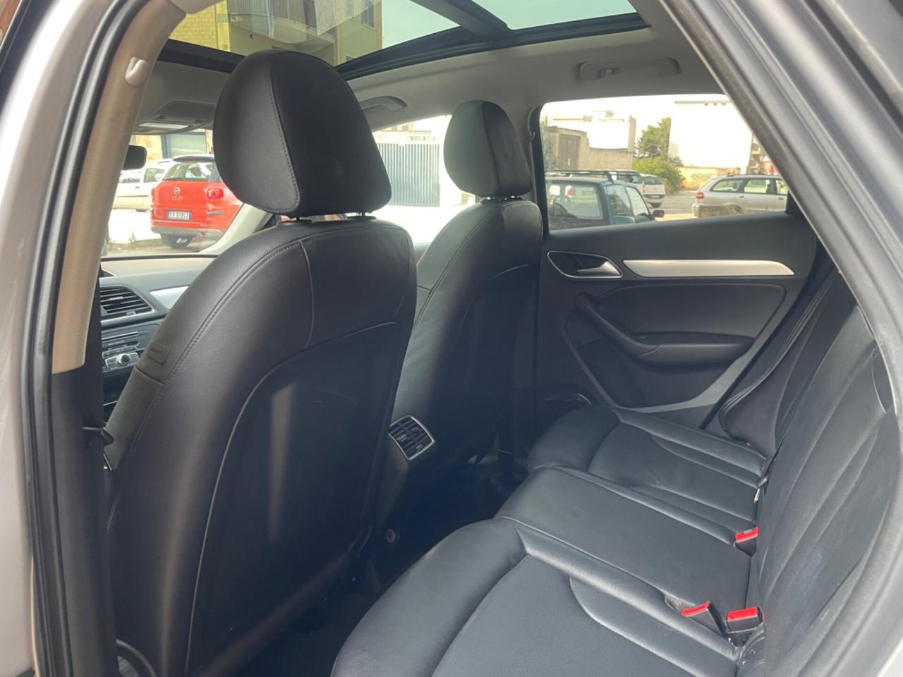 Audi Q3 2.0 TDI 150 CV SLINE COMPETITION TETTO NAVY PELLE XENO BOSE 19'