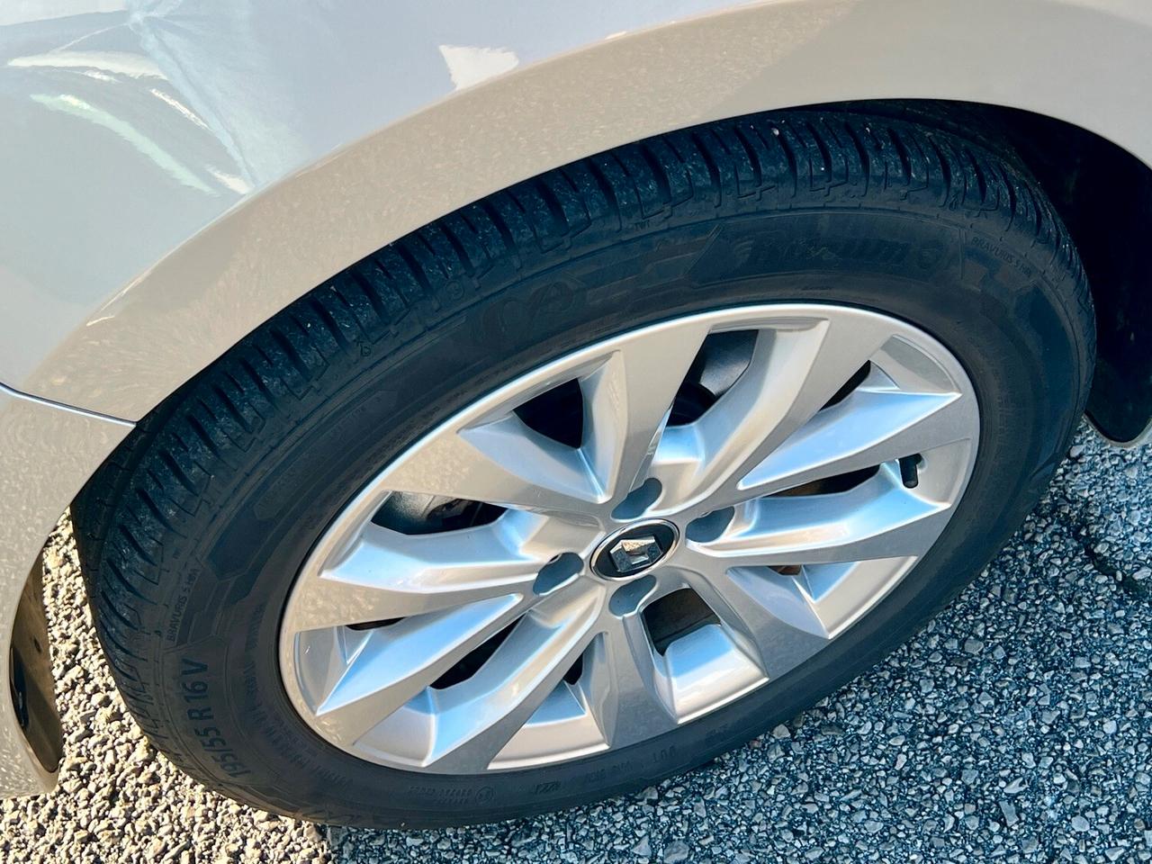 Renault Clio Full Hybrid E-Tech 140 Zen 2021