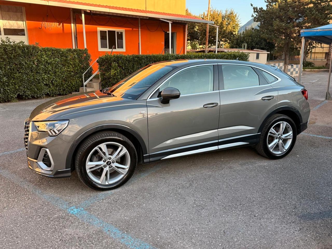 Audi Q3 SportBack 35 TDI Quattro S-Tronic "S-Line"