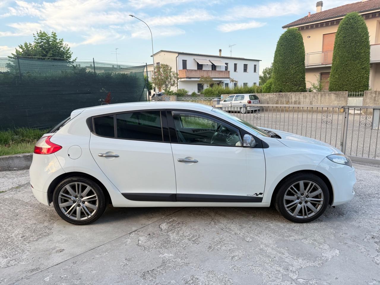 Renault Megane 1.5 dCi 110CV GT Line 12/2010 UNICA