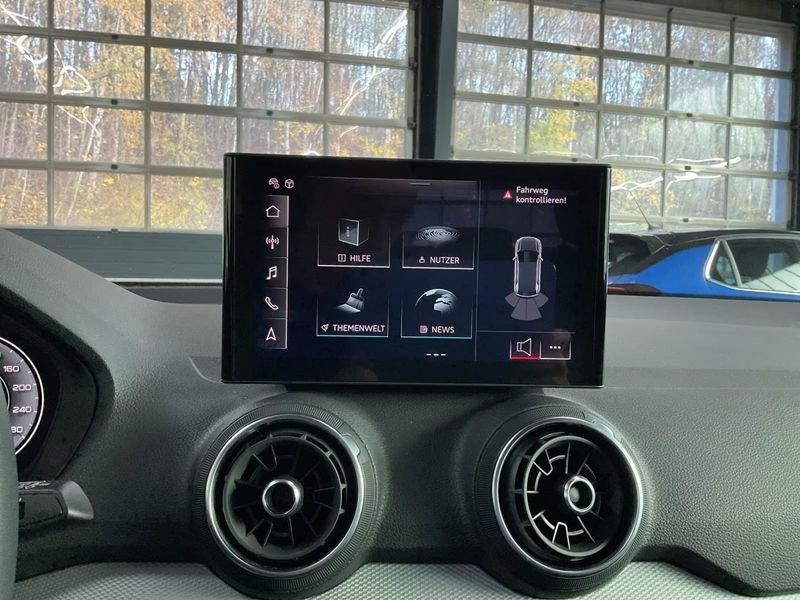 Audi Q2 1.5 35 TFSI BUSINESS ADVANCED S TRONIC LED PDC