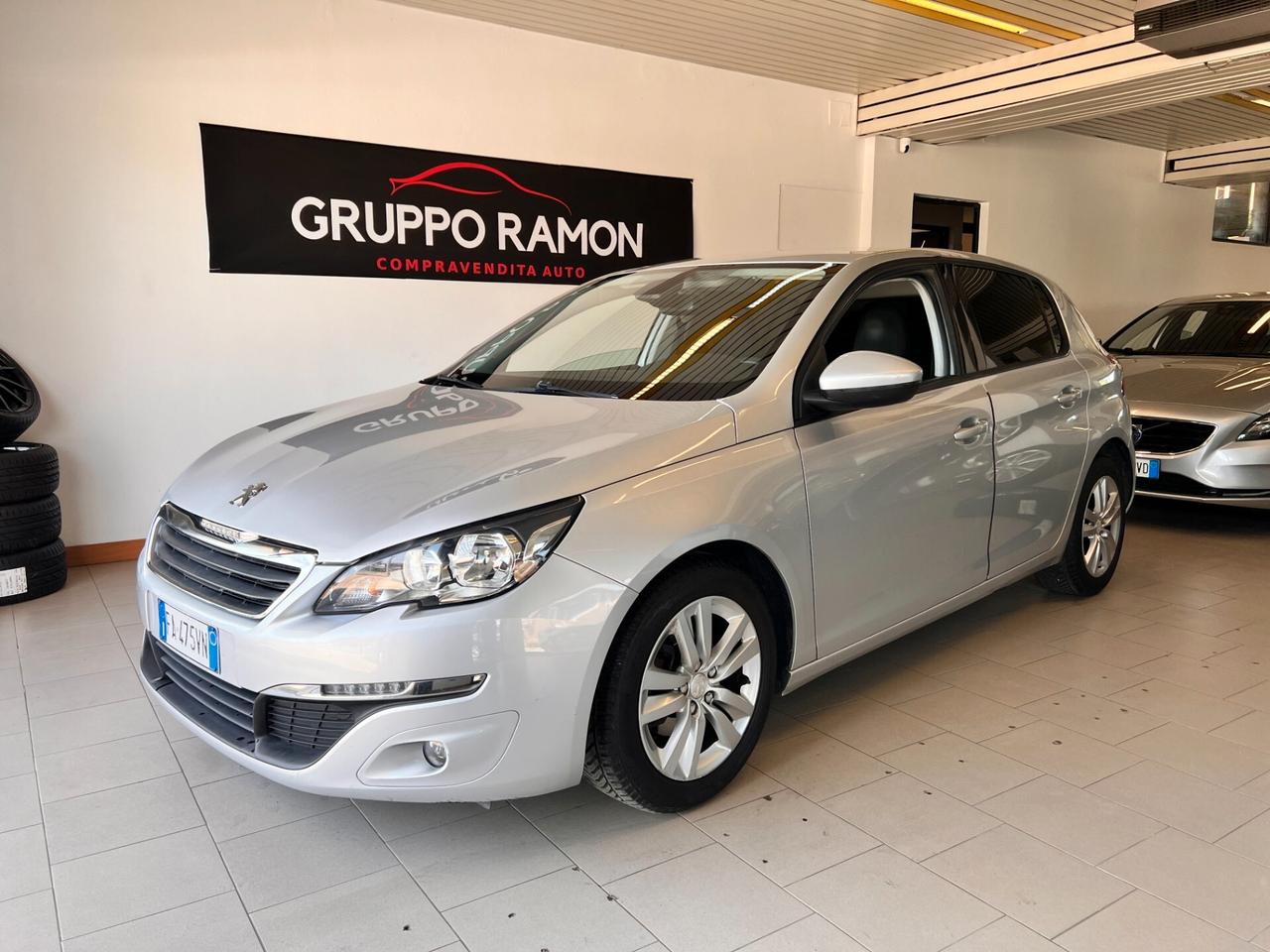 Peugeot 308 BlueHDi 120 S&S Business