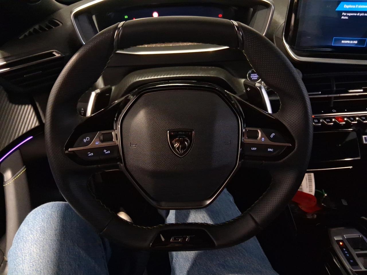 Peugeot 2008 Hybrid 145CV e-DCS6 GT