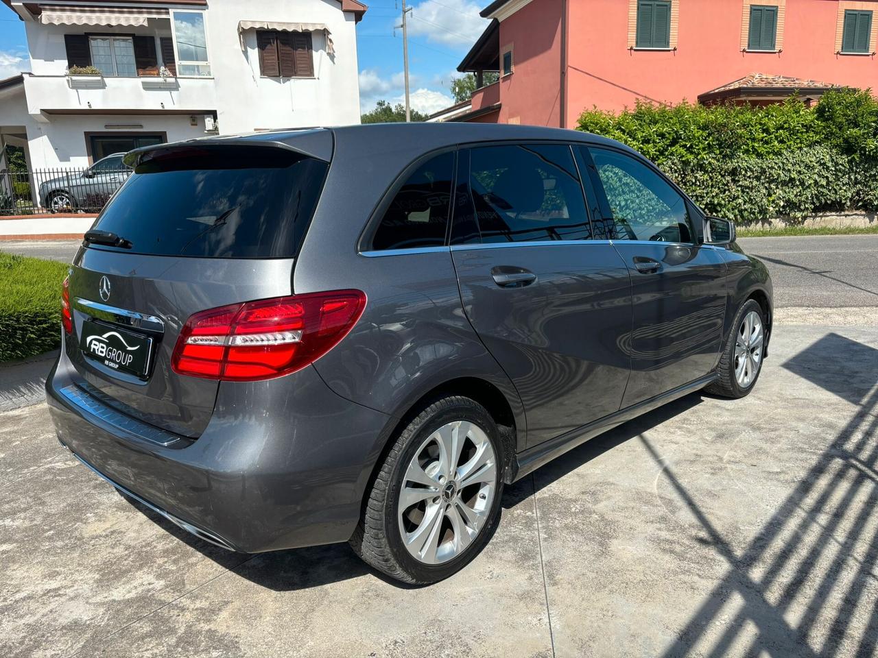 Mercedes-benz B 180 B 180 d Automatic Sport