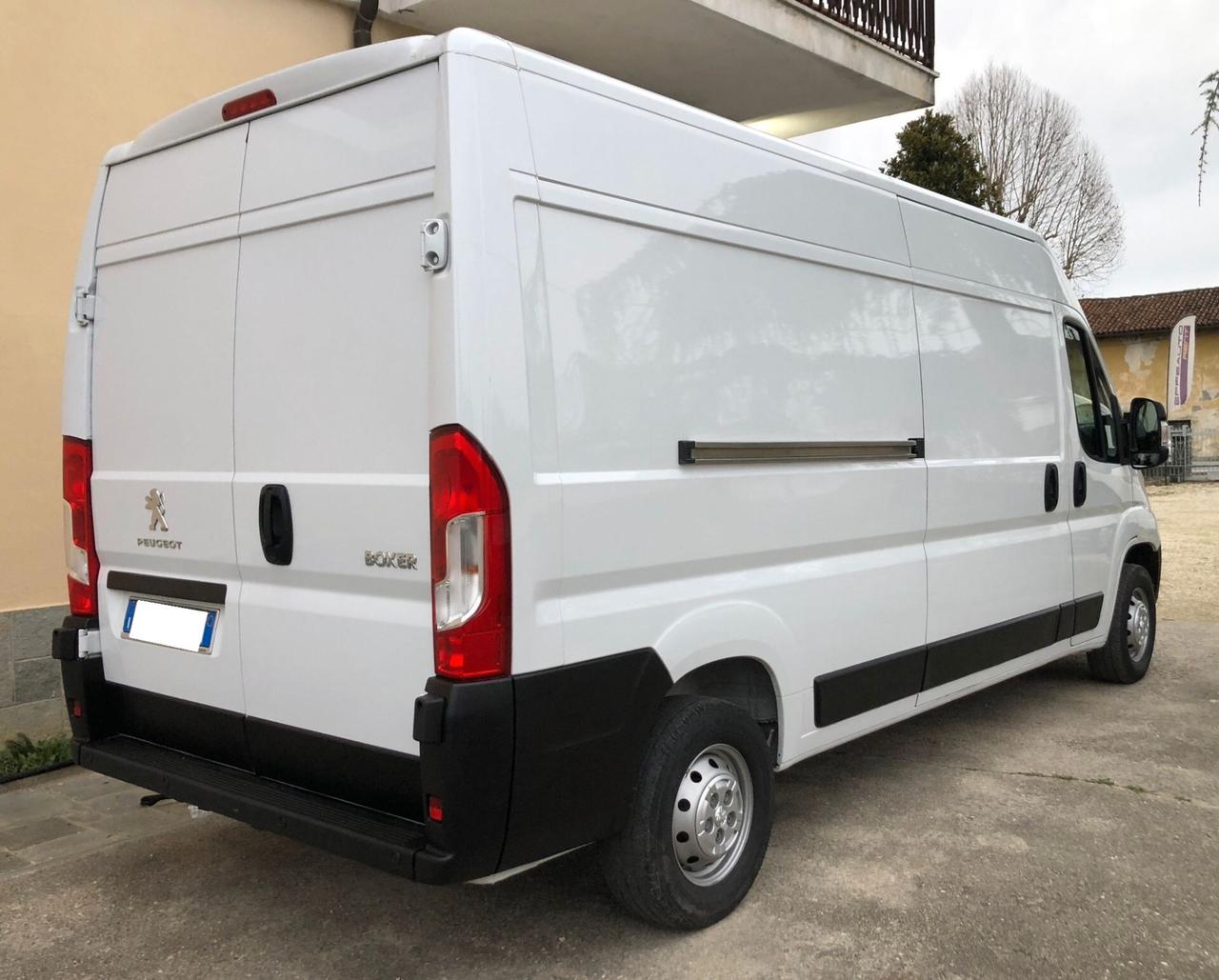 Peugeot BOXER 335 L3 H2 2.2 BlueHDi 165cv S&S 3 POSTI