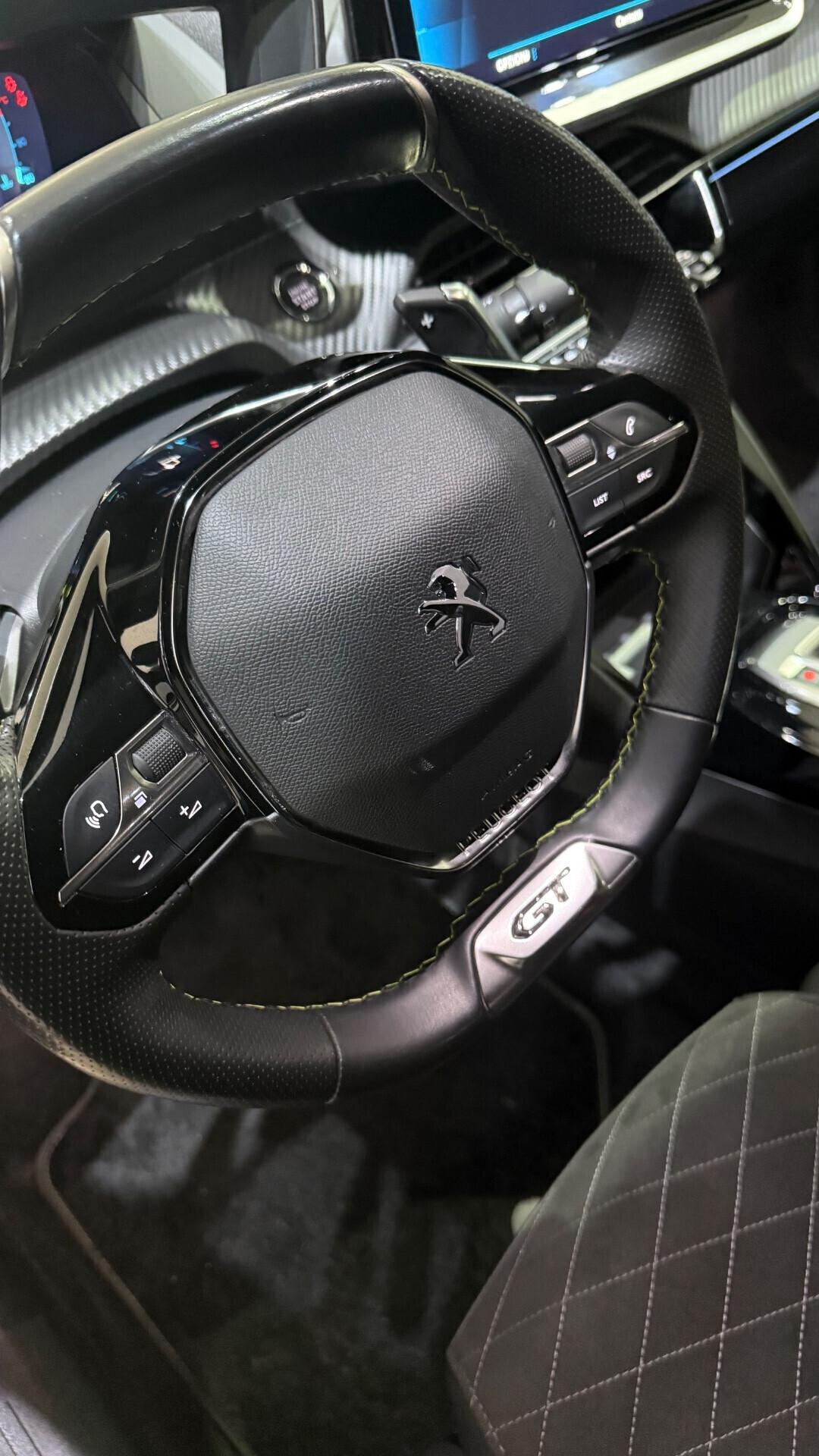 Peugeot 2008 BlueHDi 130 S&S EAT8 GT Pack