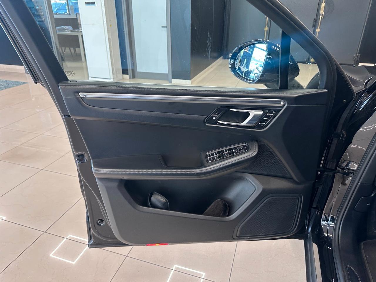 Porsche Macan 2.0 245cv pdk