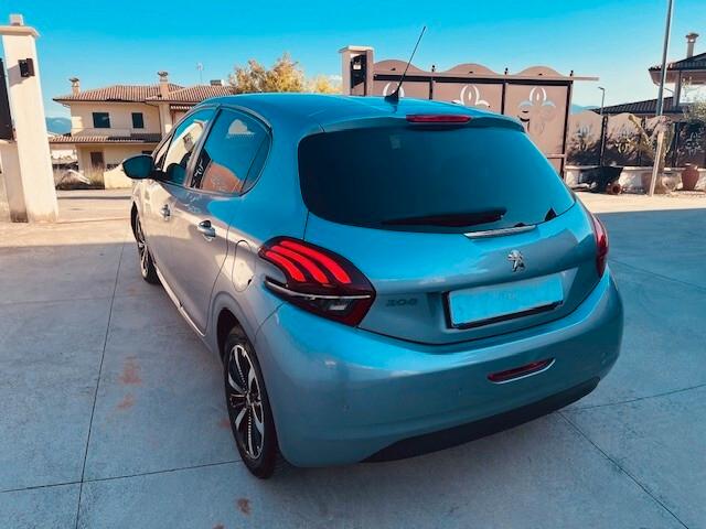PEUGEOT 208 1.2 BENZINA/GPL 82 CV VERSIONE SIGNATURE