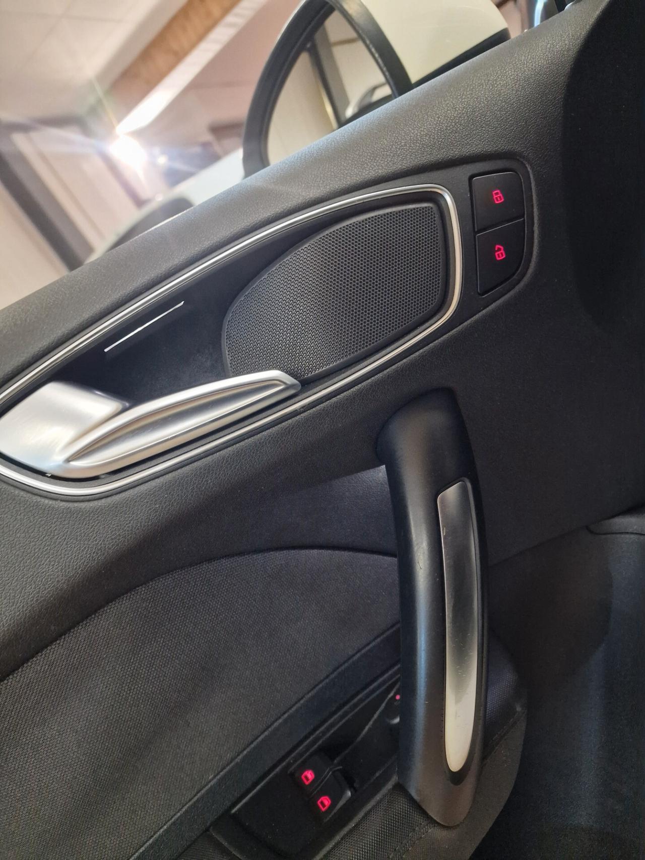 Audi A1 1.4 TFSI S tronic Ambition sline ok neopatentatiAudi A1 1.4 TFSI S tronic Ambition sline ok neopatentati