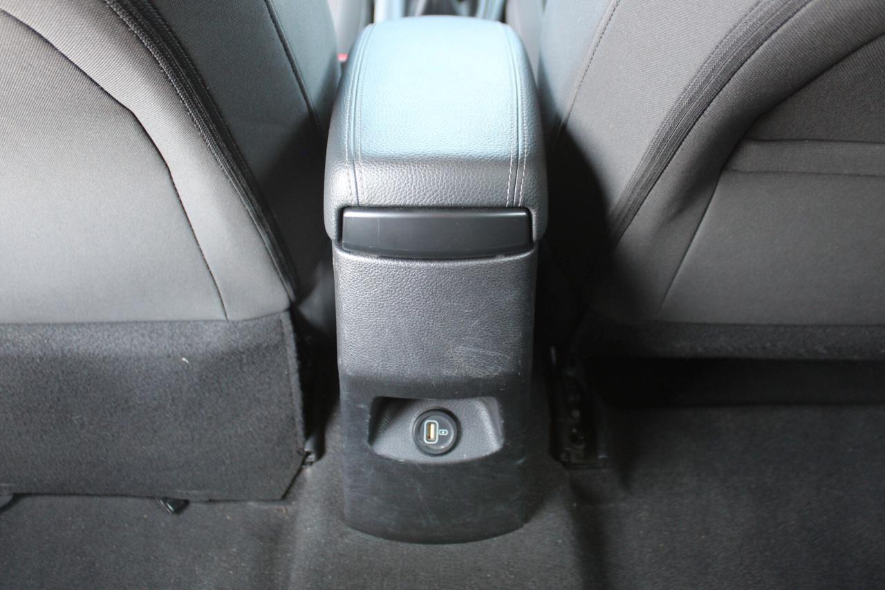 Kia Stonic 1.0 T-GDi 100 CV MHEV iMT Style