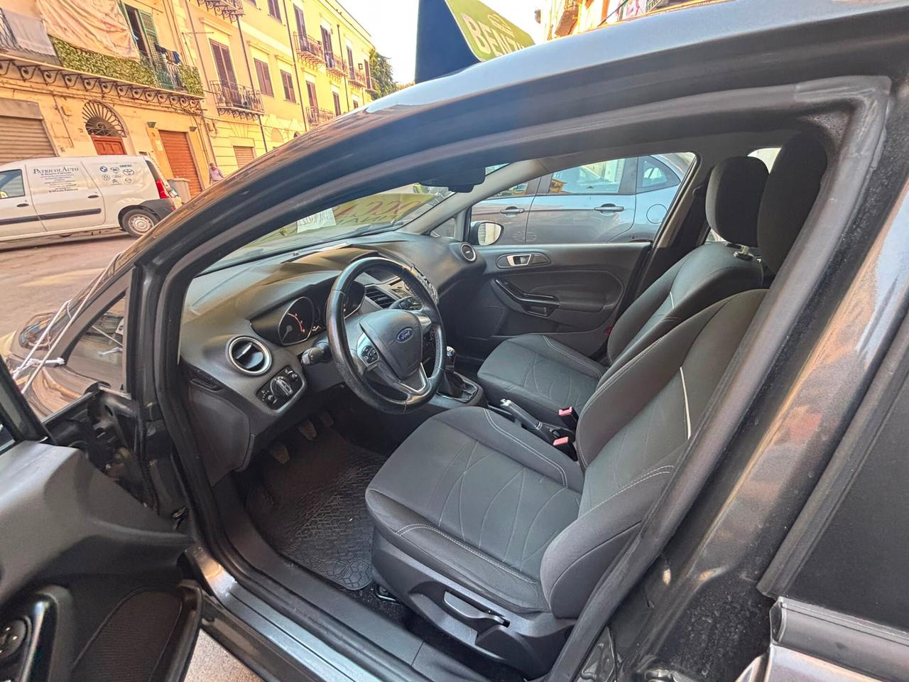 Ford Fiesta 1.2 60CV Black & White Edition FINANZIABILE