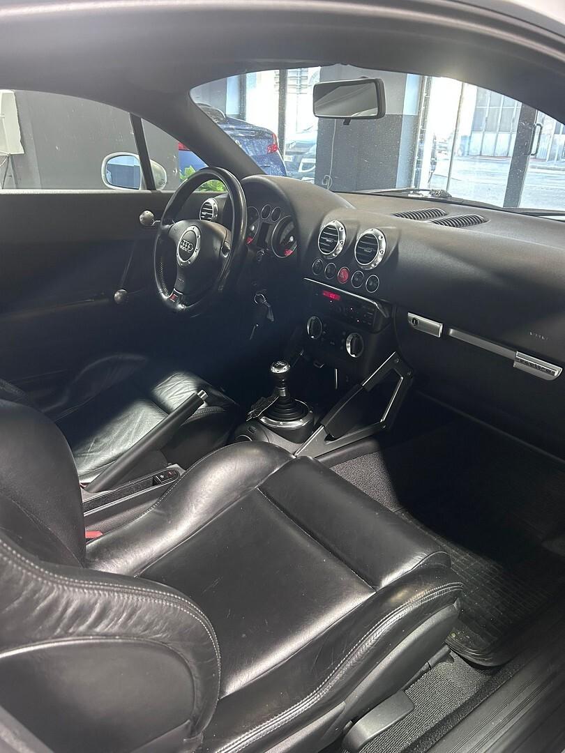 Audi TT quattro 180cv
