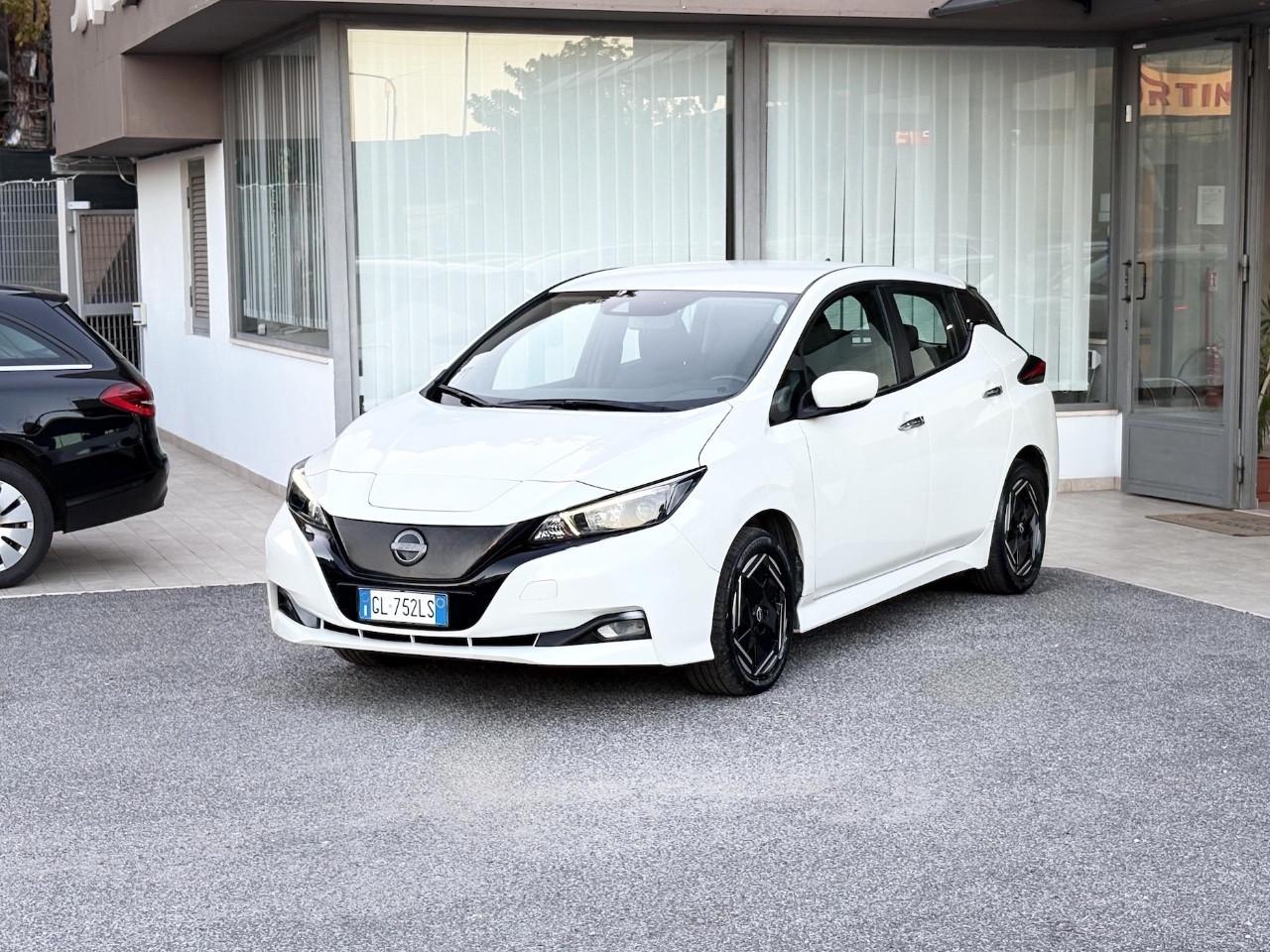 Nissan Leaf 40kWh 122CV E6 - 2022