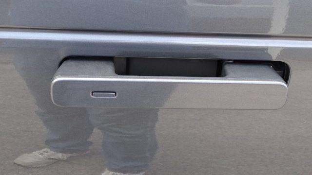 LAND ROVER Range Rover Velar 2.0D I4 240 cv "R-Dinamic S", cerchi 22 Pollici