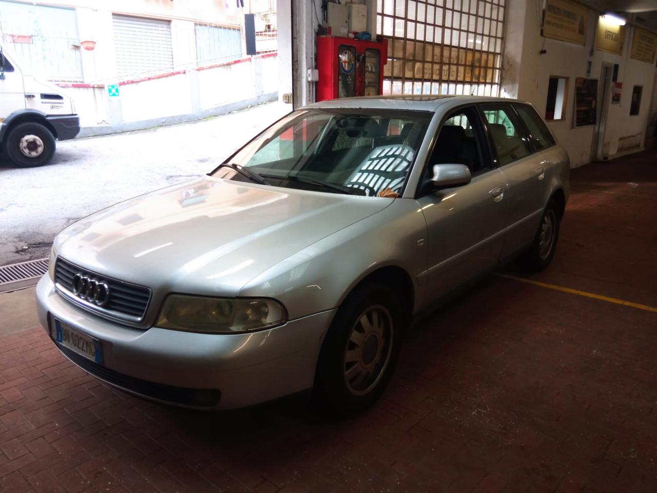 Audi A4 1.9 TDI/115 CV cat Avant Advance