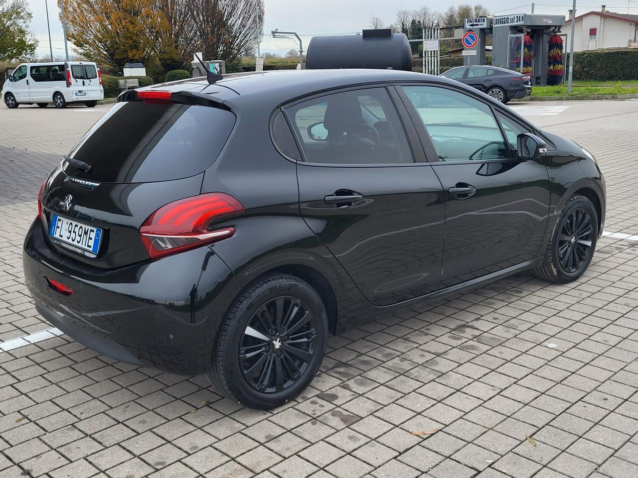 Peugeot 208 BlueHDi 75 5 porte Active