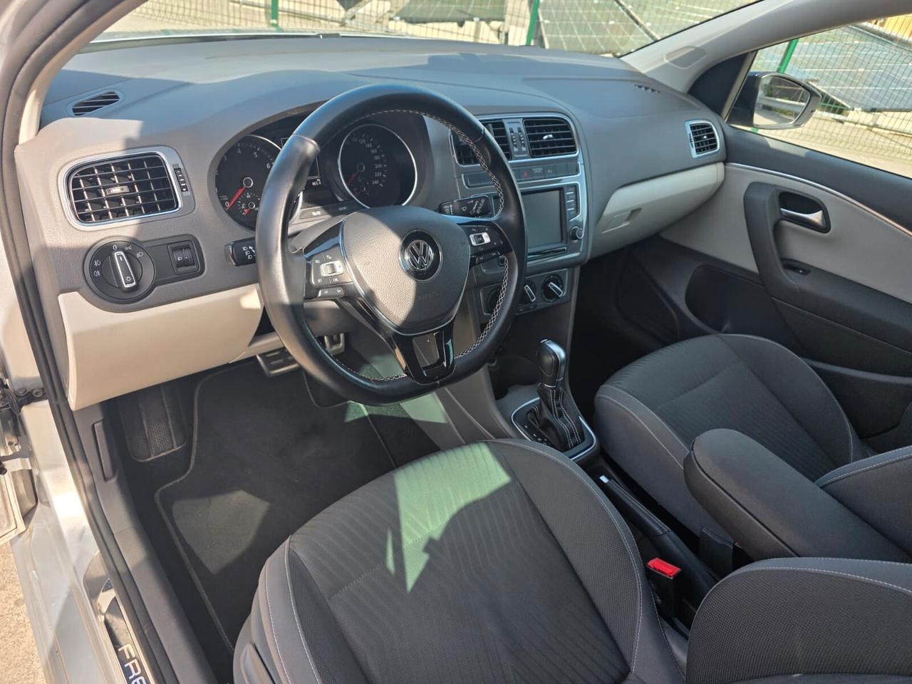 Volkswagen Polo Cross 1.2 TSI DSG BlueMotion Technology Fresh