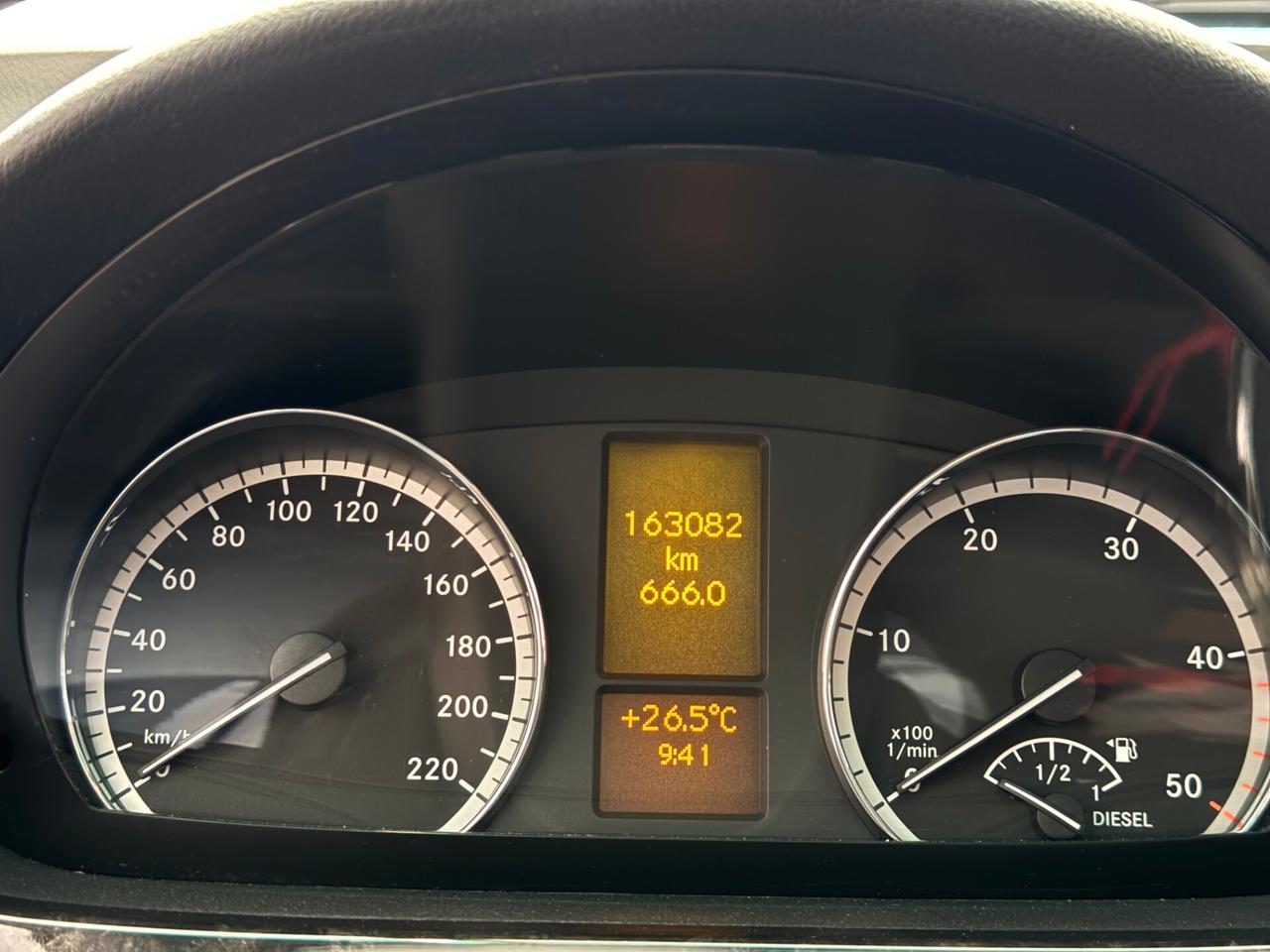 MERCEDES-BENZ VIANO 3.0cc 225CV V6 TD. 8 POSTI *IVA*