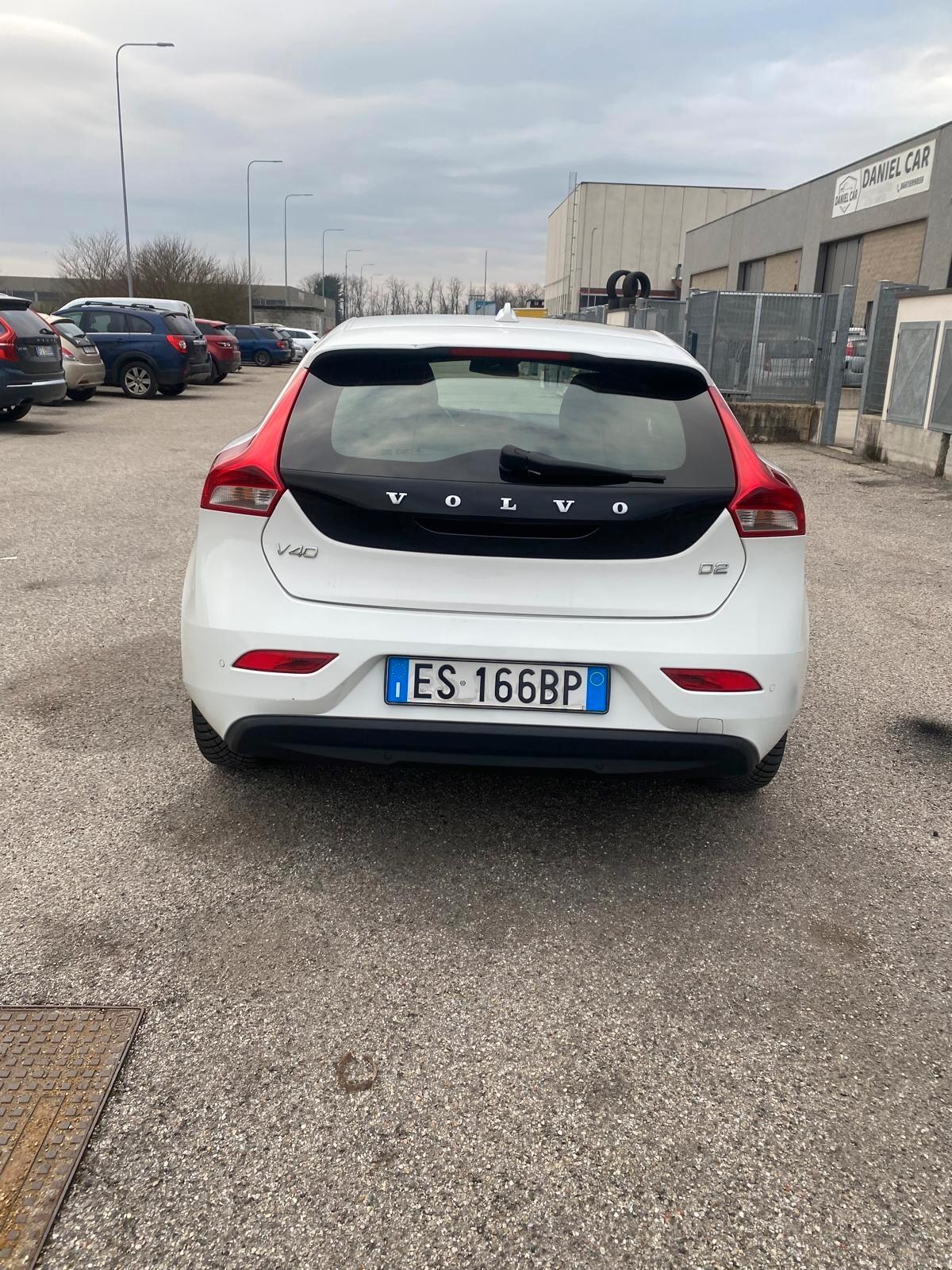 Volvo V40 D2 1.6 Summum EURO5B