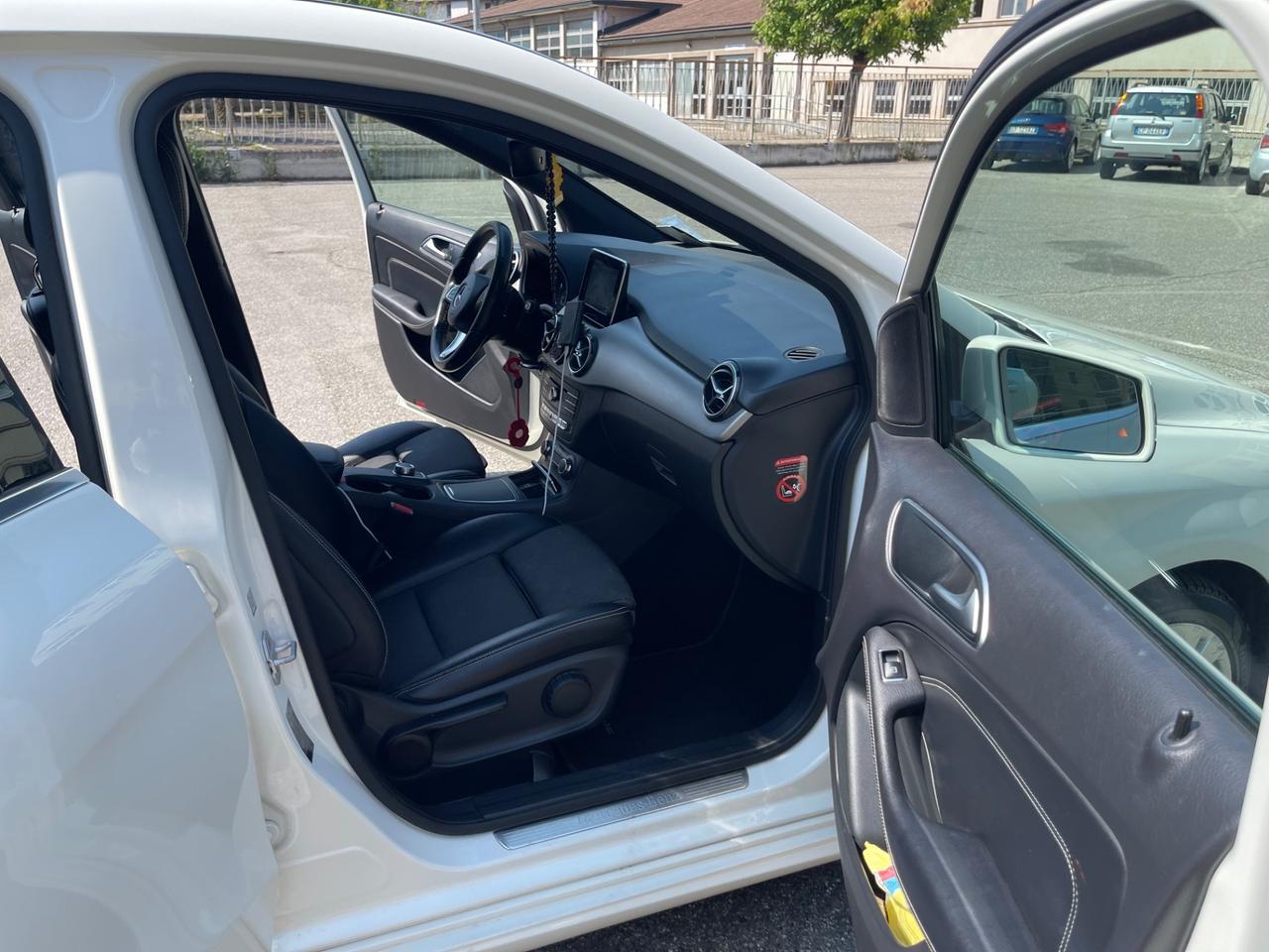 Mercedes-benz B 180 B 180 d Automatic Business