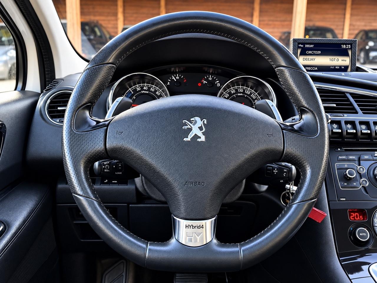 Peugeot 3008 HYbrid4 catena di distribuzione eseguita