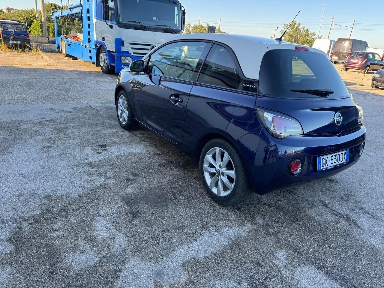 Opel Adam 1.2 Vr -6 Limited edition
