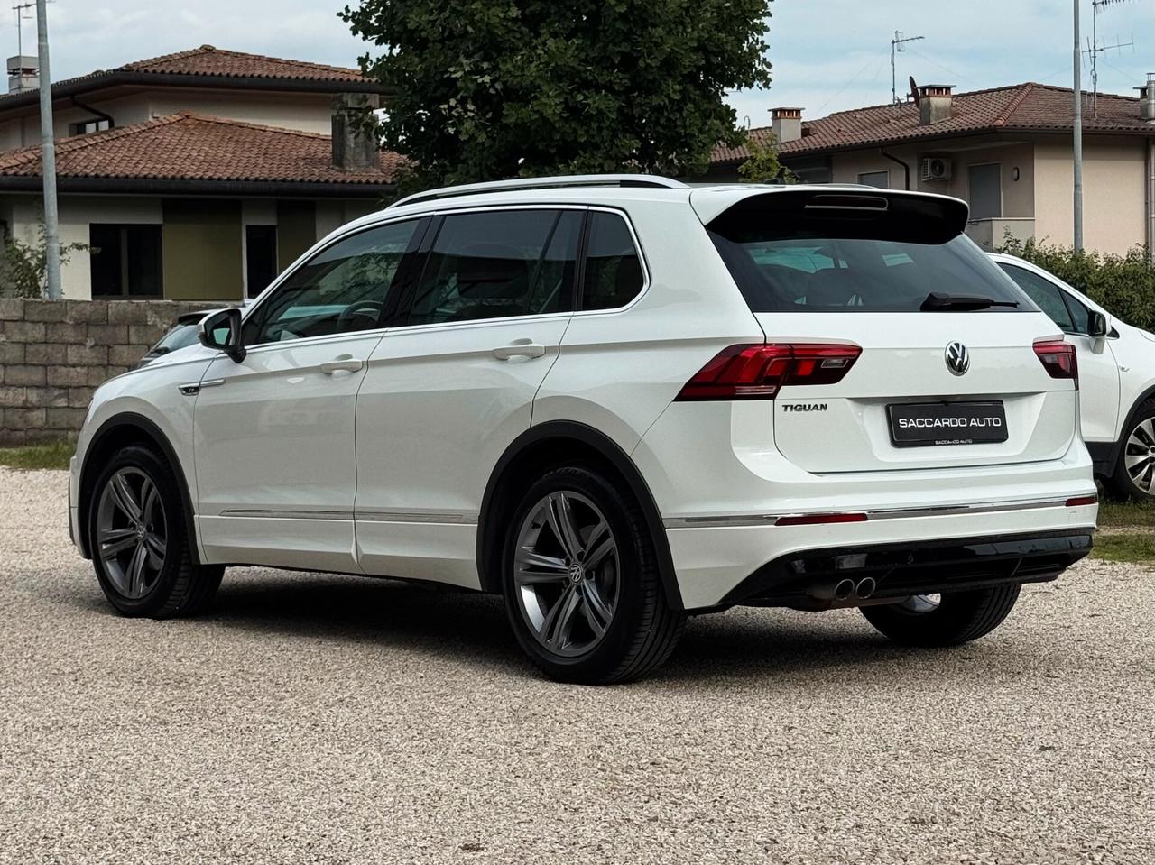 Volkswagen Tiguan 2.0 TDI 150cv DSG Sport R-Line | UNICO PROP.