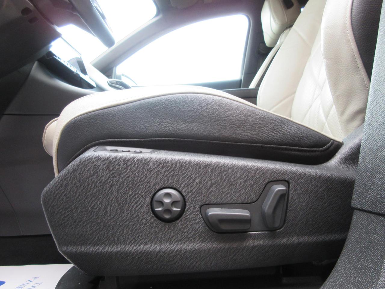 DS DS7 1.5 bluehdi Esprit de Voyage 130cv auto