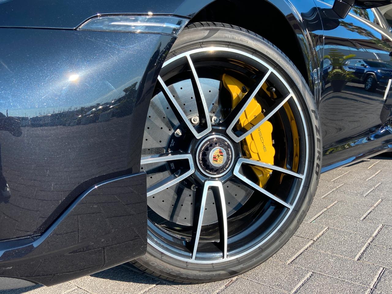 Porsche 911 992 Coupe 3.8 Turbo S auto