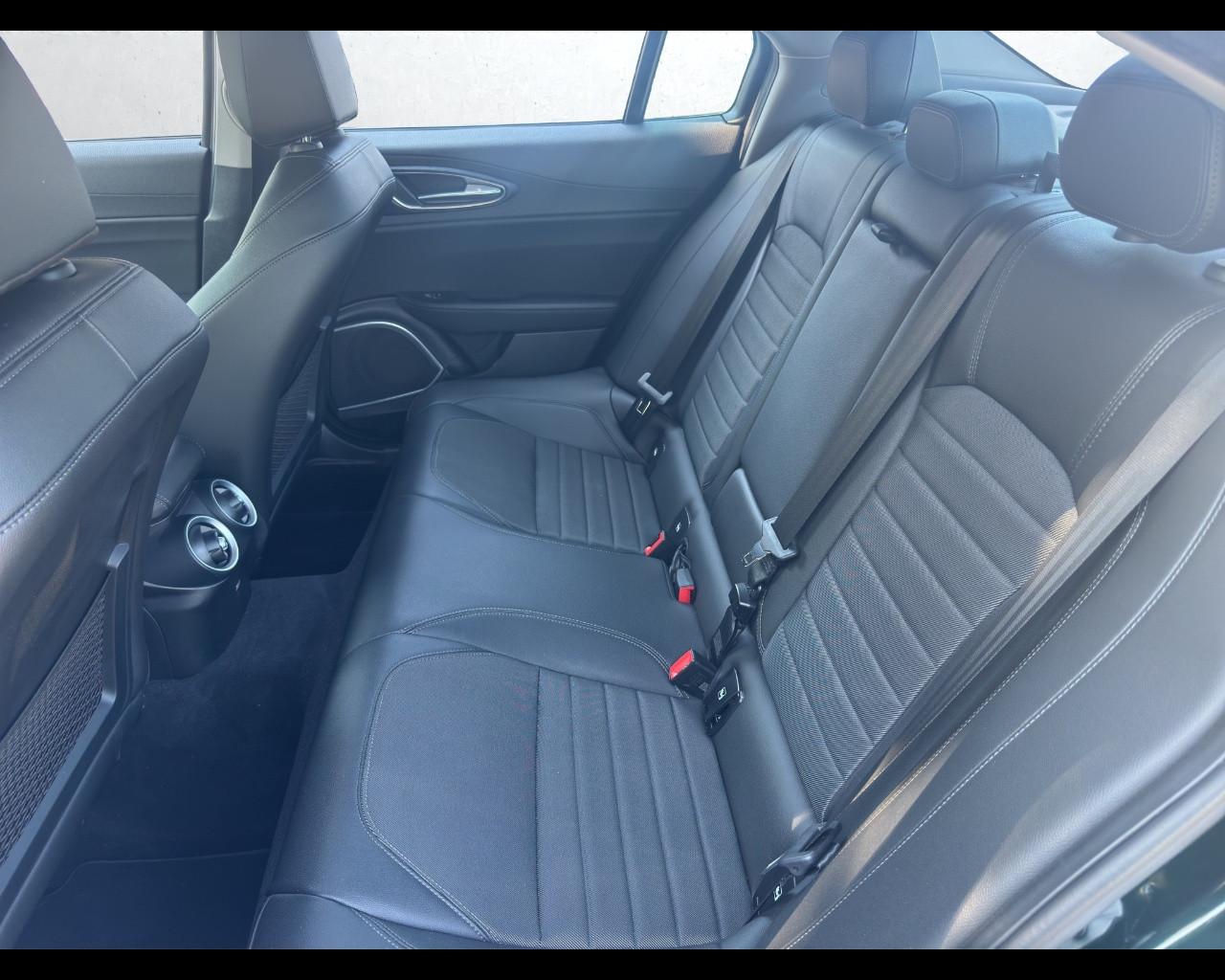 ALFA ROMEO Giulia (2016) - Giulia 2.2 Turbodiesel 160 CV AT8 Executive