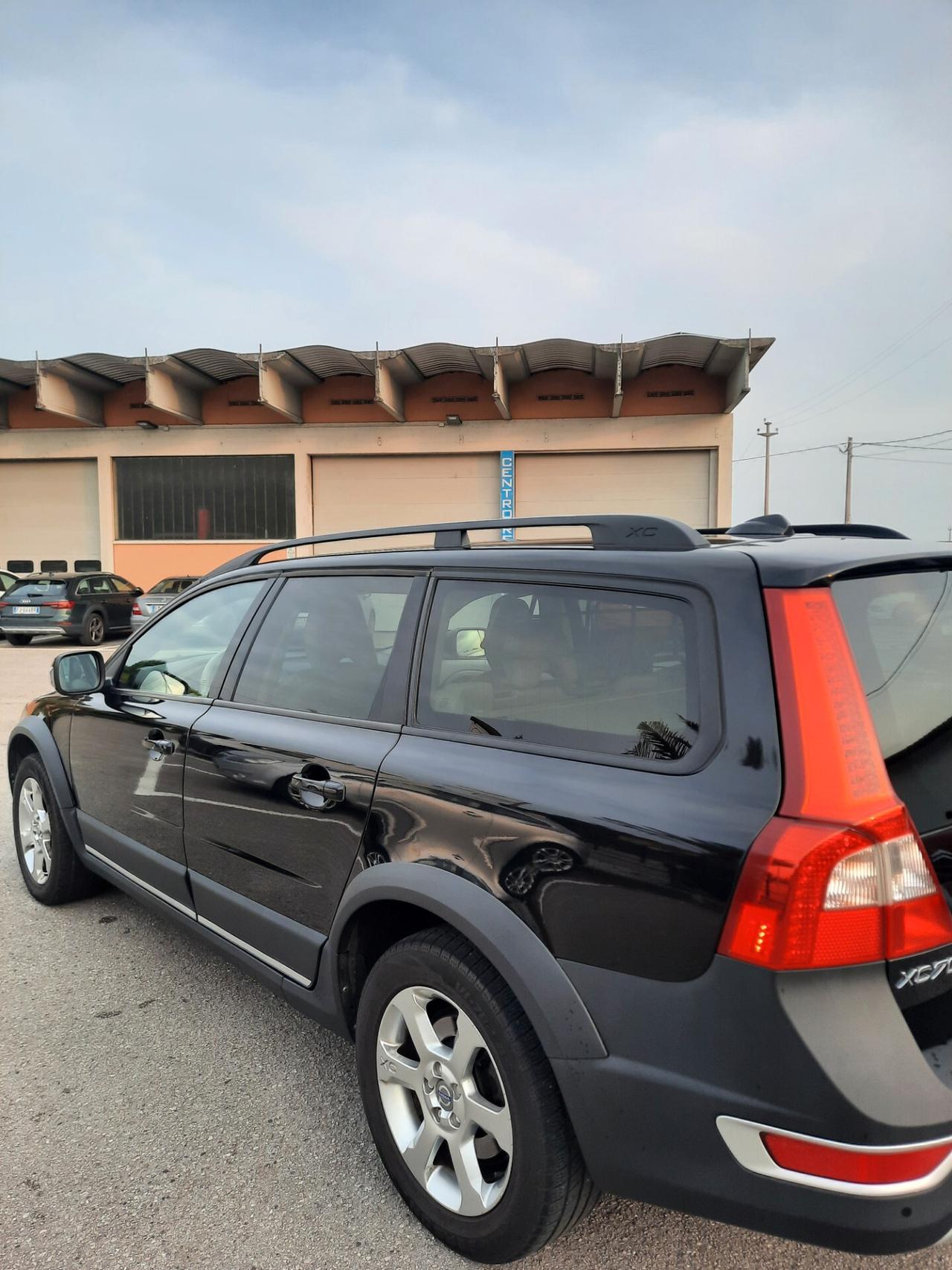 Volvo XC 70 XC70 D5 185CV AWD Summum