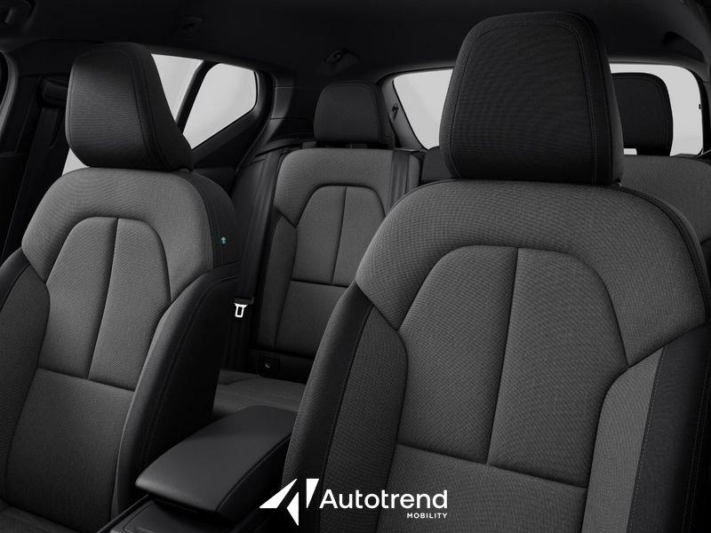 Volvo XC40 B3 163+11 CV Mild Hybrid Automatico Core