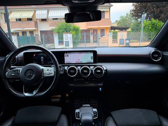 MERCEDES-BENZ A 200 Premium Automatic