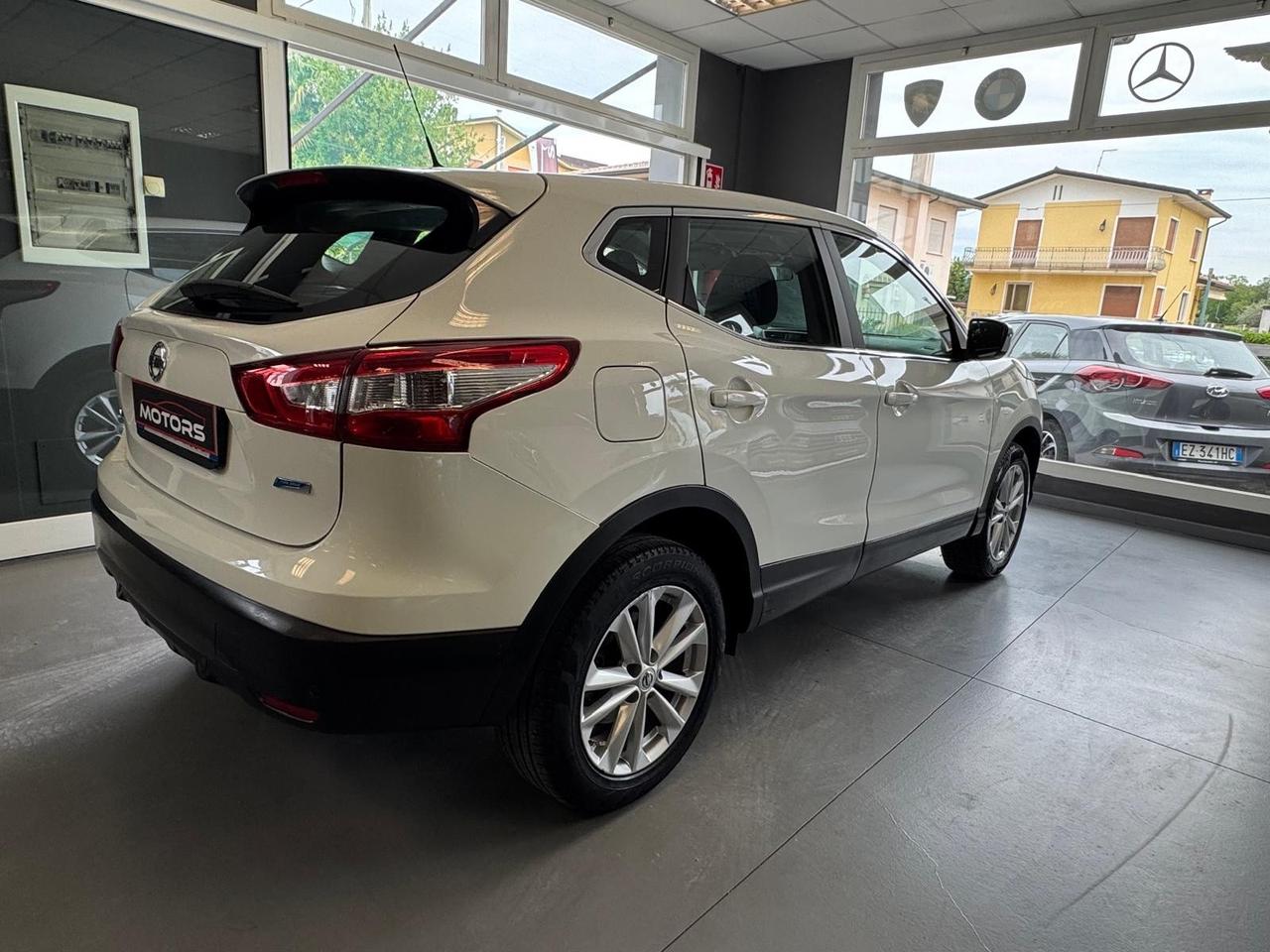 Nissan Qashqai 1.5 dCi Visia
